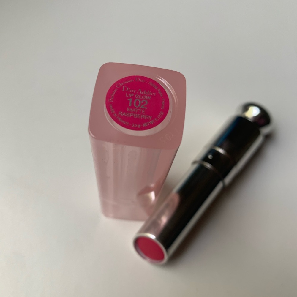 Door Lip Glow in Matte Raspberry